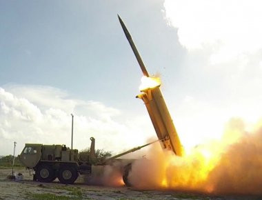 Ξαφνική μεταφορά του αμερικανικού THAAD στη Νότια Κορέα (βίντεο)